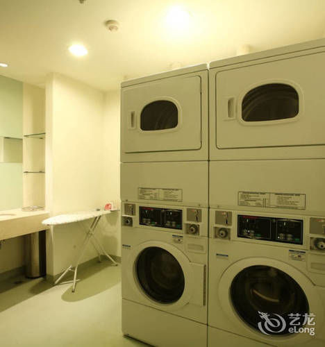 Ji Hotel Shanghai Jingan Temple Kangding Road Exterior photo