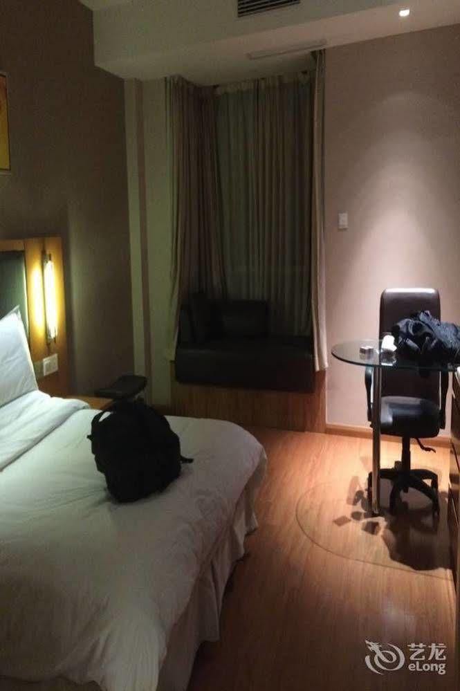 Ji Hotel Shanghai Jingan Temple Kangding Road Exterior photo